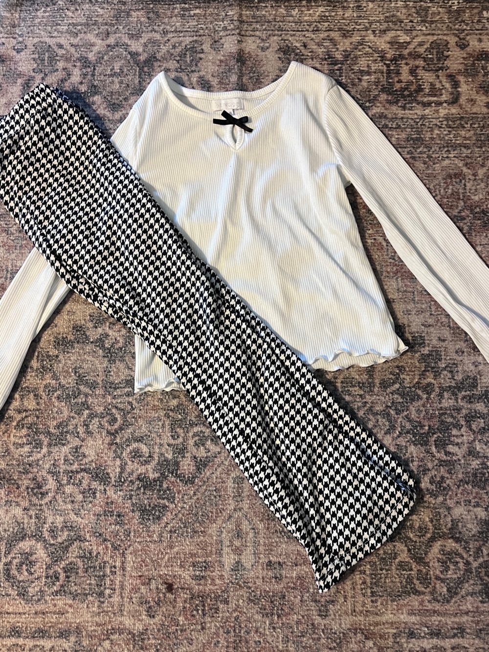 White Lettuce trim Black Bow shirt & Houndstooth chevron Yoga Pants outfit